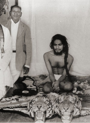 GN Murthy with Swamiji, 1961