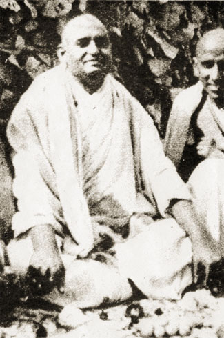 Tapaswiji Maharaj 1938